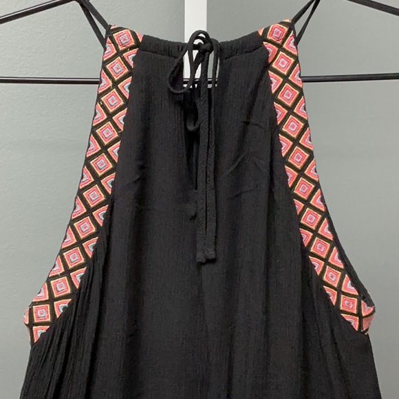 Gianni Bini Black and Pink Halter Sundress - Picture 4 of 6